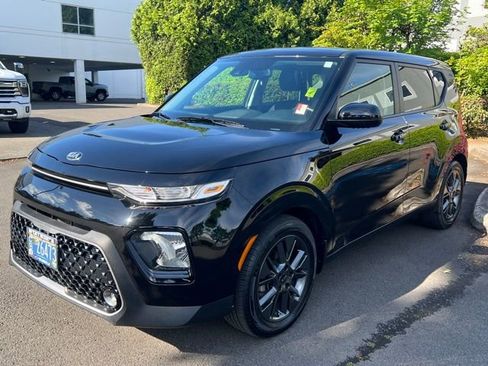 Used 2021 Kia Soul EX FWD image 3