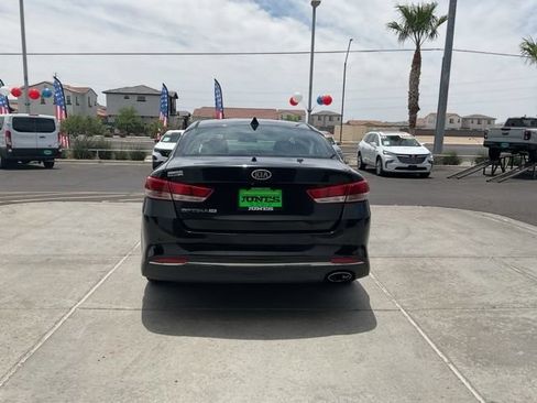 Used 2018 Kia Optima LX w/ 17" Alloy Wheels Package FWD image 6