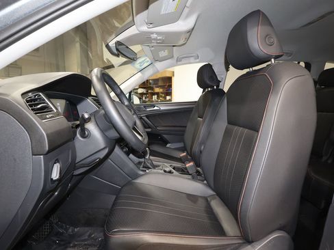 Used 2024 Volkswagen Tiguan Wolfsburg Edition image 21