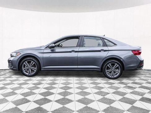 Certified 2023 Volkswagen Jetta SE FWD image 13