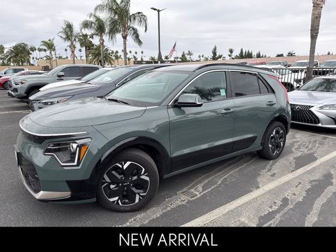 Used 2024 Kia Niro Wind FWD image 2