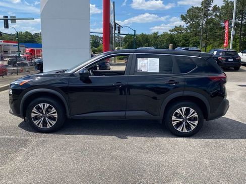 Used 2023 Nissan Rogue SV FWD image 4