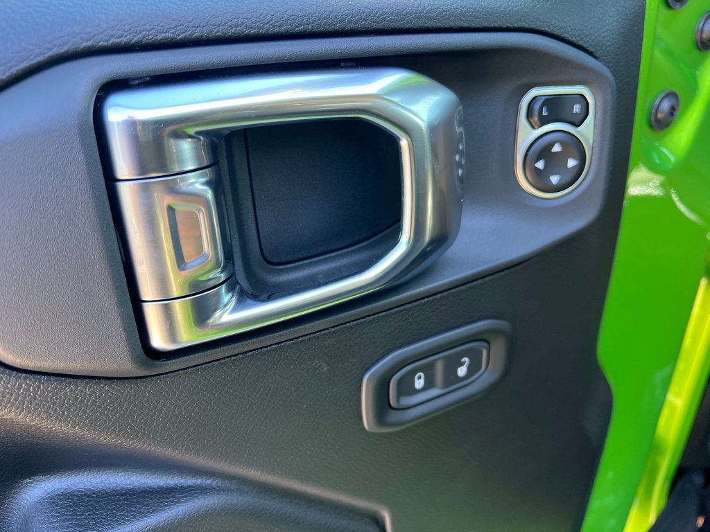 New 2025 Jeep Gladiator Sport AWD/4WD image 24