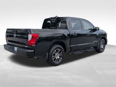 Used 2022 Nissan Titan SV w/ SV Convenience Package RWD image 4
