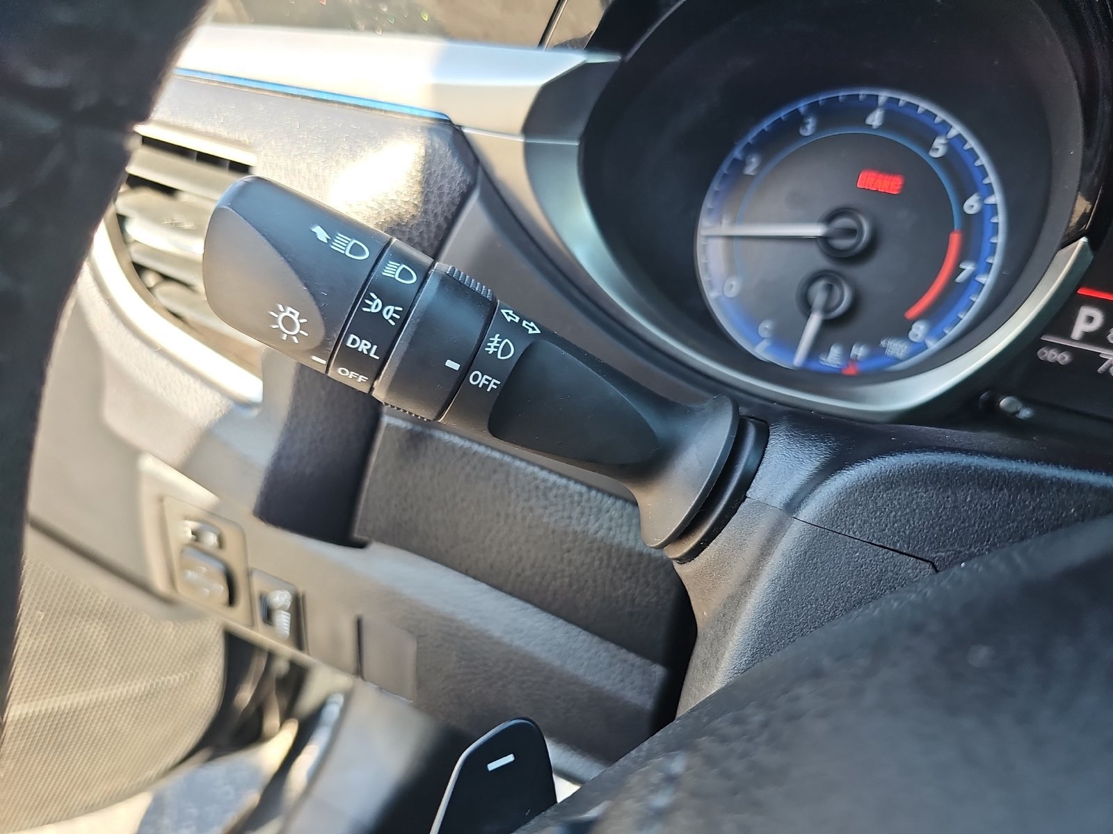 Used 2014 Toyota Corolla S Premium w/ Driver Convenience Package FWD image 19