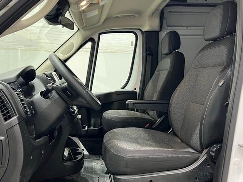 Used 2023 RAM ProMaster 2500 w/ Black Appearance Package image 13