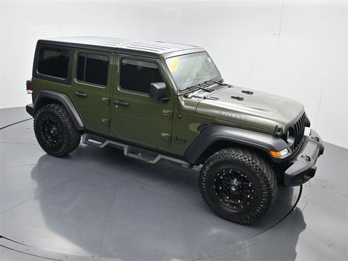 Used 2020 Jeep Wrangler Unlimited Willys image 40