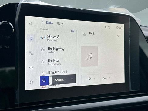 New 2025 Lexus UX 300h FWD image 23