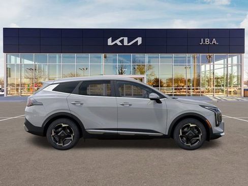New 2026 Kia Sportage EX image 8