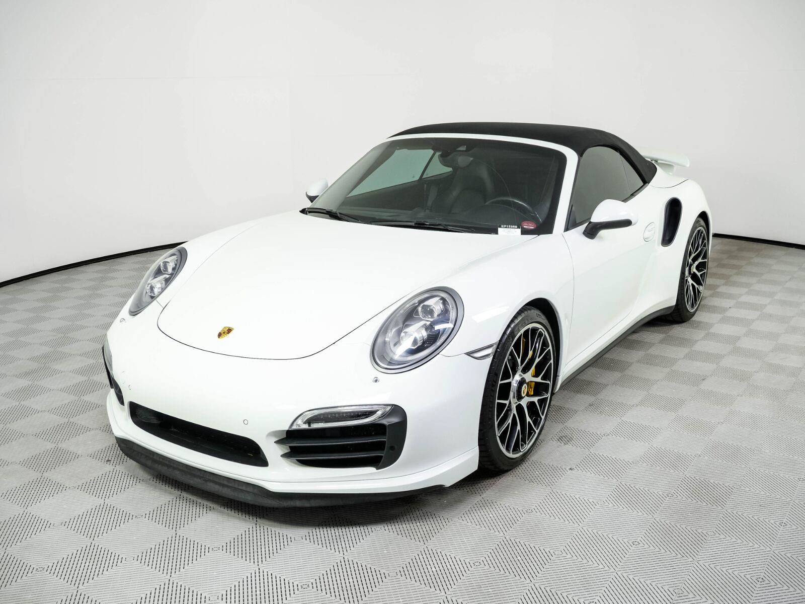 Used 2015 Porsche 911 Turbo S AWD/4WD image 32