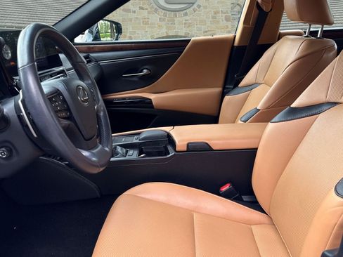 Used 2022 Lexus ES 350 w/ Premium Package FWD image 6