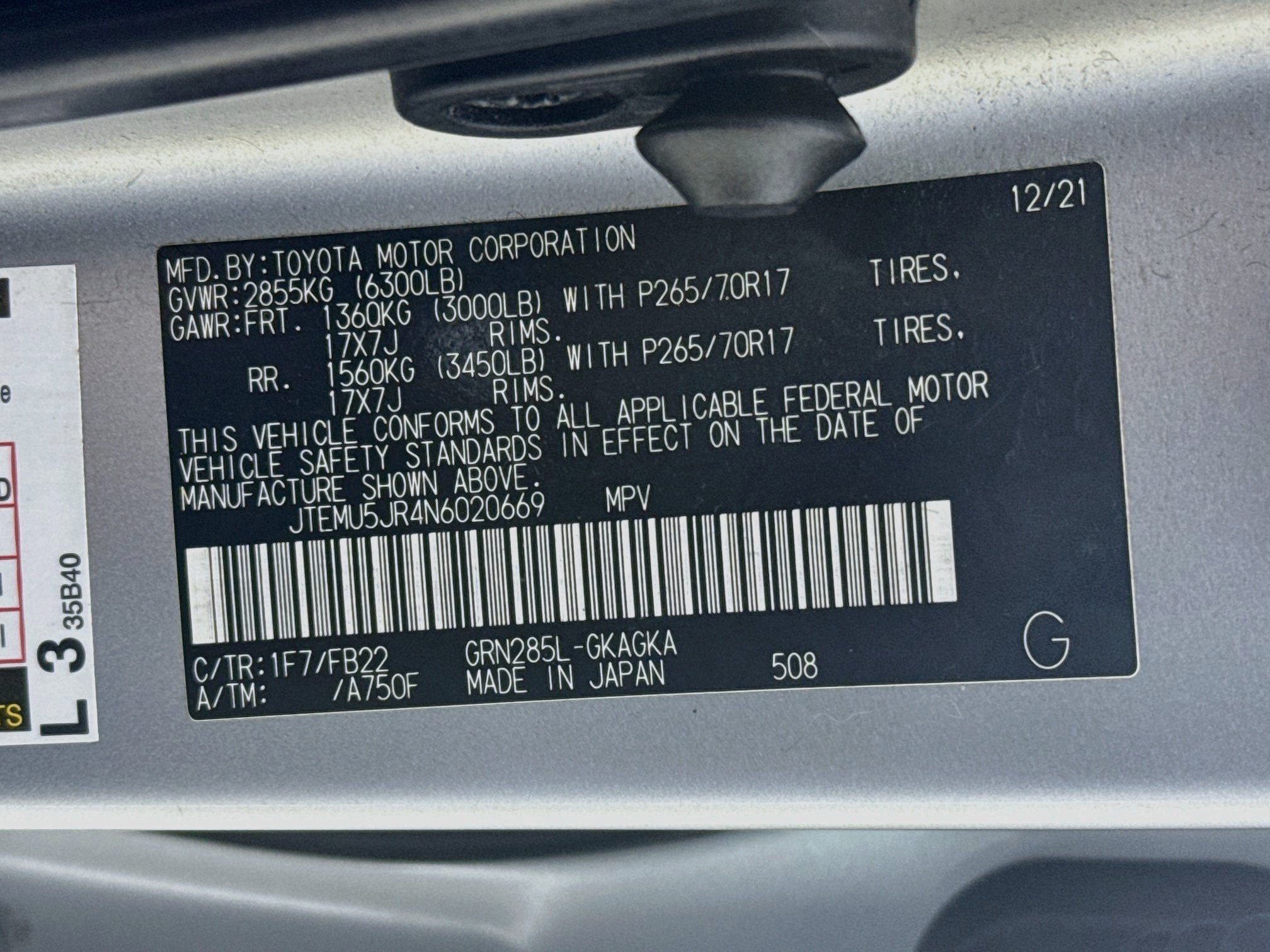 Certified 2022 Toyota 4Runner SR5 AWD/4WD image 32
