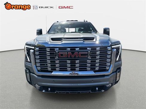New 2026 GMC Sierra 2500 Denali w/ Denali Reserve Package image 8