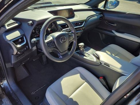 Used 2019 Lexus UX 200 200 Luxury image 21