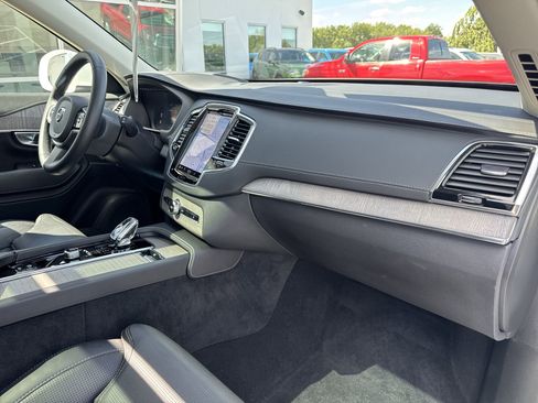 Used 2023 Volvo XC90 T8 Ultimate image 29