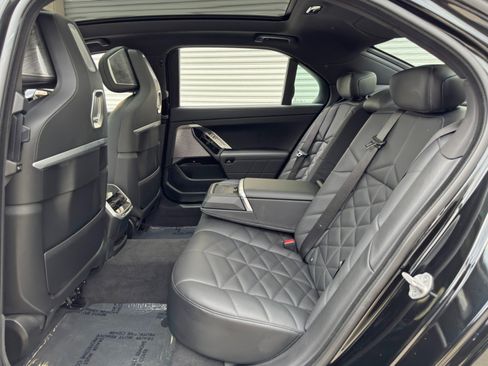 Used 2023 BMW 740i RWD image 51