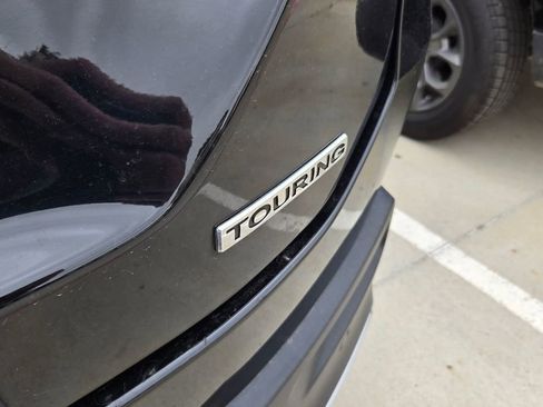 Used 2023 Honda Pilot Touring image 14