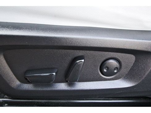 Used 2023 Mitsubishi Outlander FWD image 25