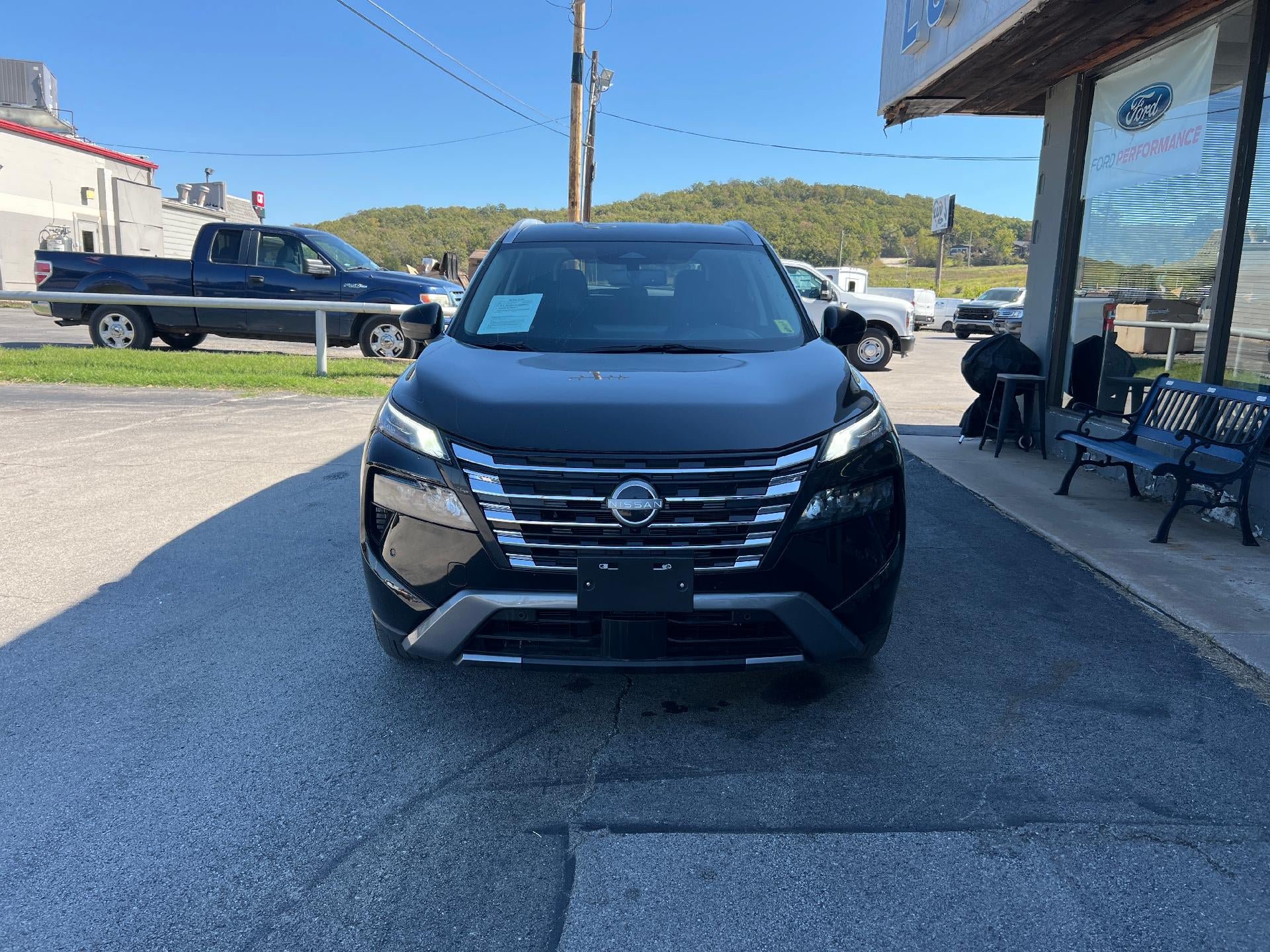 Used 2026 Nissan Rogue SL AWD/4WD image 4