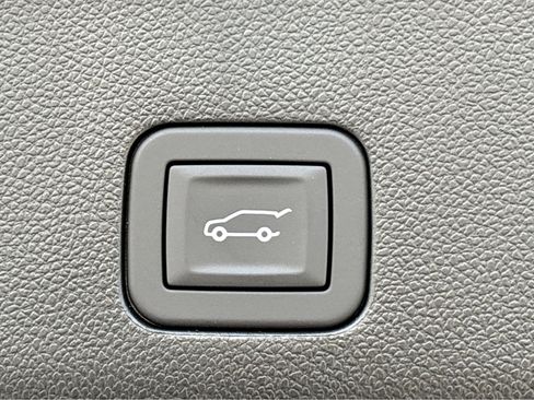 New 2026 Chevrolet Suburban Z71 w/ Comfort Package image 29