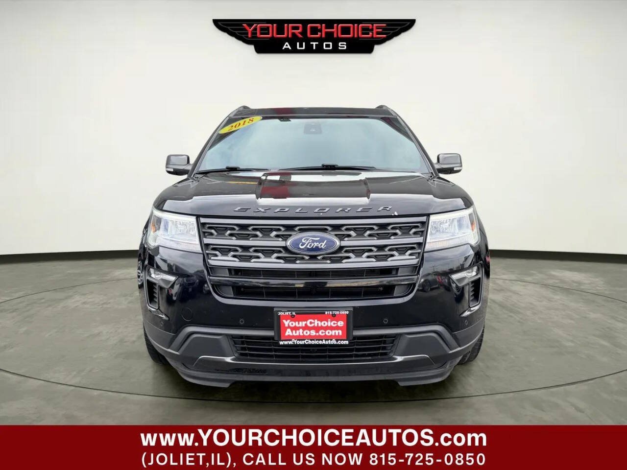 Used 2018 Ford Explorer XLT w/ XLT Appearance Package AWD/4WD image 2