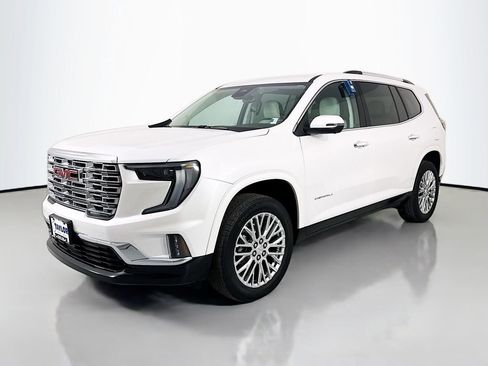 Used 2024 GMC Acadia Denali image 3