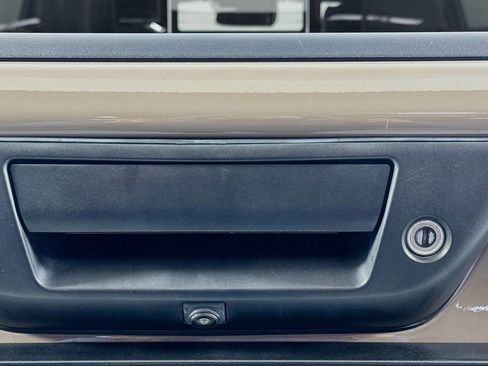 Used 2021 Nissan Titan PRO-4X w/ Pro-4x Convenience Package image 33