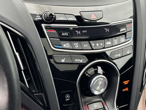 Used 2024 Acura RDX SH-AWD w/ Technology Package image 4