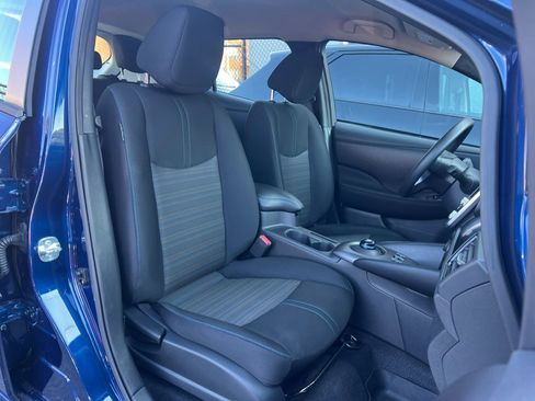 Used 2025 Nissan Leaf S w/ Protection Package image 31