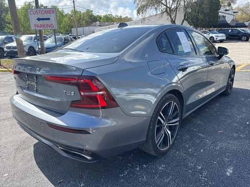 Used 2019 Volvo S60 T5 R-Design image 6