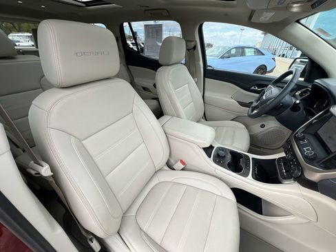 Used 2023 GMC Acadia Denali w/ Denali Ultimate Package image 29