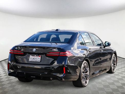 Used 2025 BMW i5 M60 w/ Executive Package image 4