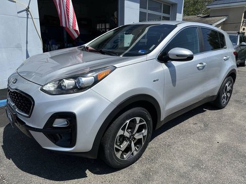 Used 2020 Kia Sportage LX w/ LX Popular Package AWD/4WD image 4