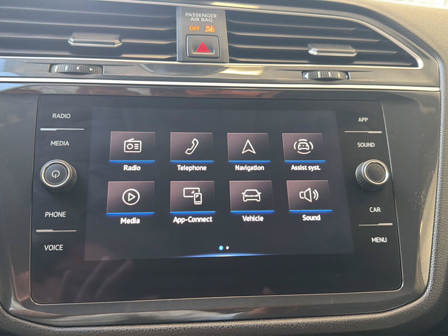 Certified 2023 Volkswagen Tiguan SE FWD image 23