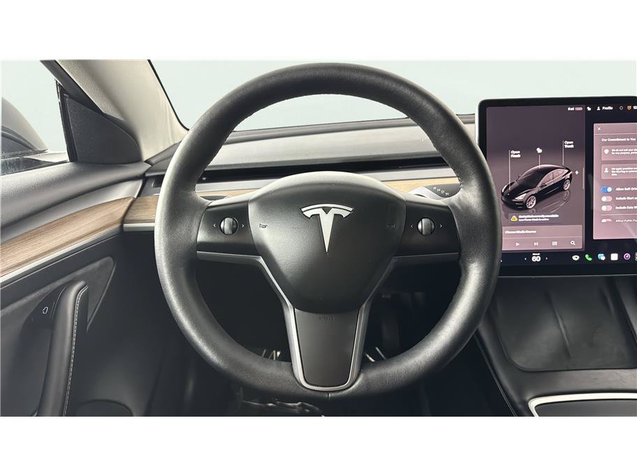 Used 2023 Tesla Model 3 Standard Range RWD image 26