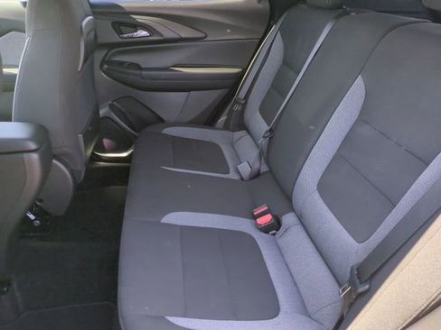 Used 2025 Chevrolet TrailBlazer LT AWD/4WD image 21