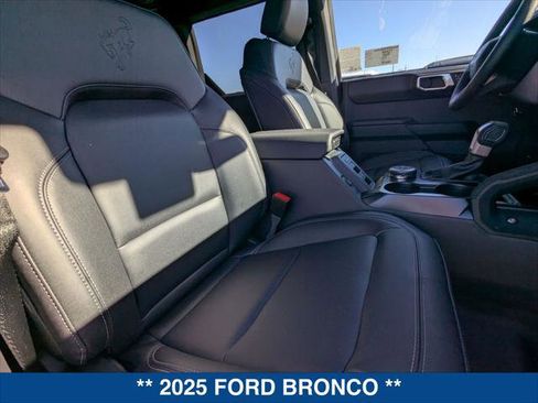 New 2025 Ford Bronco Badlands image 21
