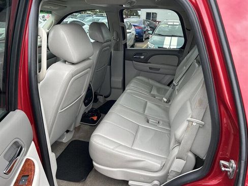 Used 2014 Chevrolet Tahoe LT w/ Luxury Package image 14