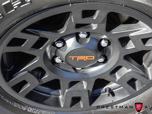 Used 2023 Toyota 4Runner TRD Off-Road Premium w/ Off Road Premium Plus Package image 4