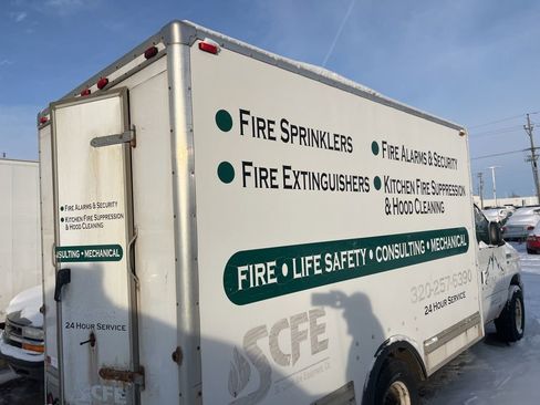 Used 2013 Ford E-350 and Econoline 350 Super Duty image 16