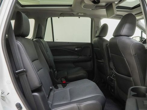 Used 2022 Honda Pilot Elite image 44
