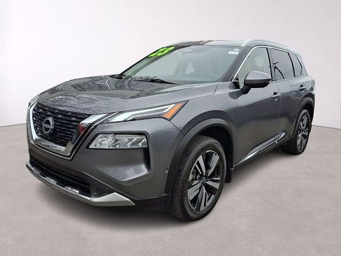 Used 2023 Nissan Rogue Platinum image 3