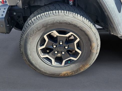 Used 2020 Jeep Gladiator Rubicon image 14