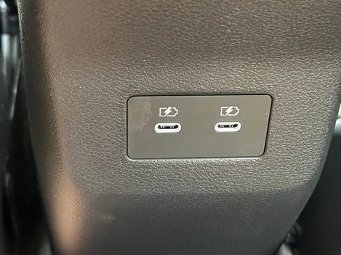 New 2026 Nissan Kicks SR w/ Cold Weather Package AWD/4WD image 32