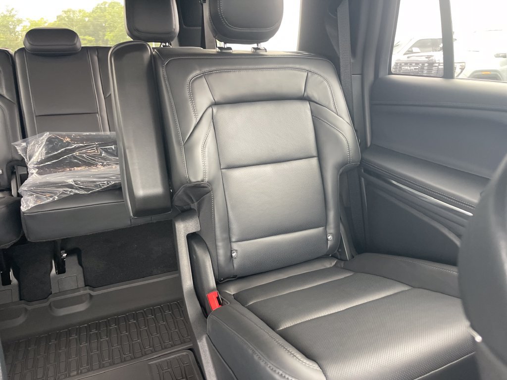 New 2027 Lincoln Navigator L Reserve w/ Jet Appearance Package AWD/4WD image 29