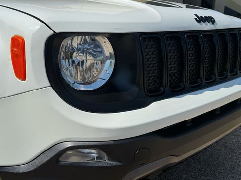 Used 2021 Jeep Renegade Sport image 2
