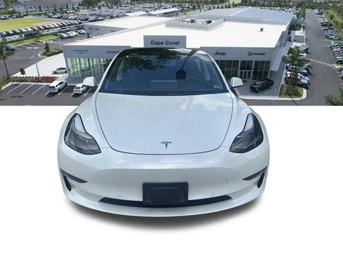 Used 2022 Tesla Model 3 Long Range AWD/4WD image 3