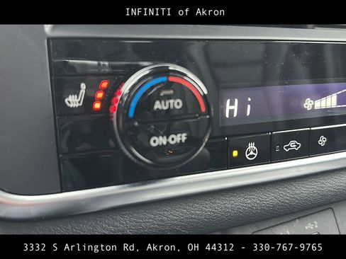 Used 2025 Nissan Rogue SV w/ SV Premium Package image 5