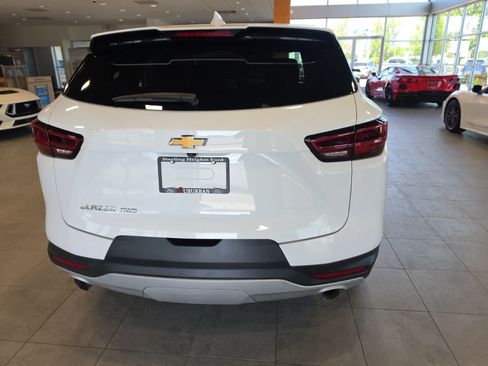 Used 2025 Chevrolet Blazer LT AWD/4WD image 9