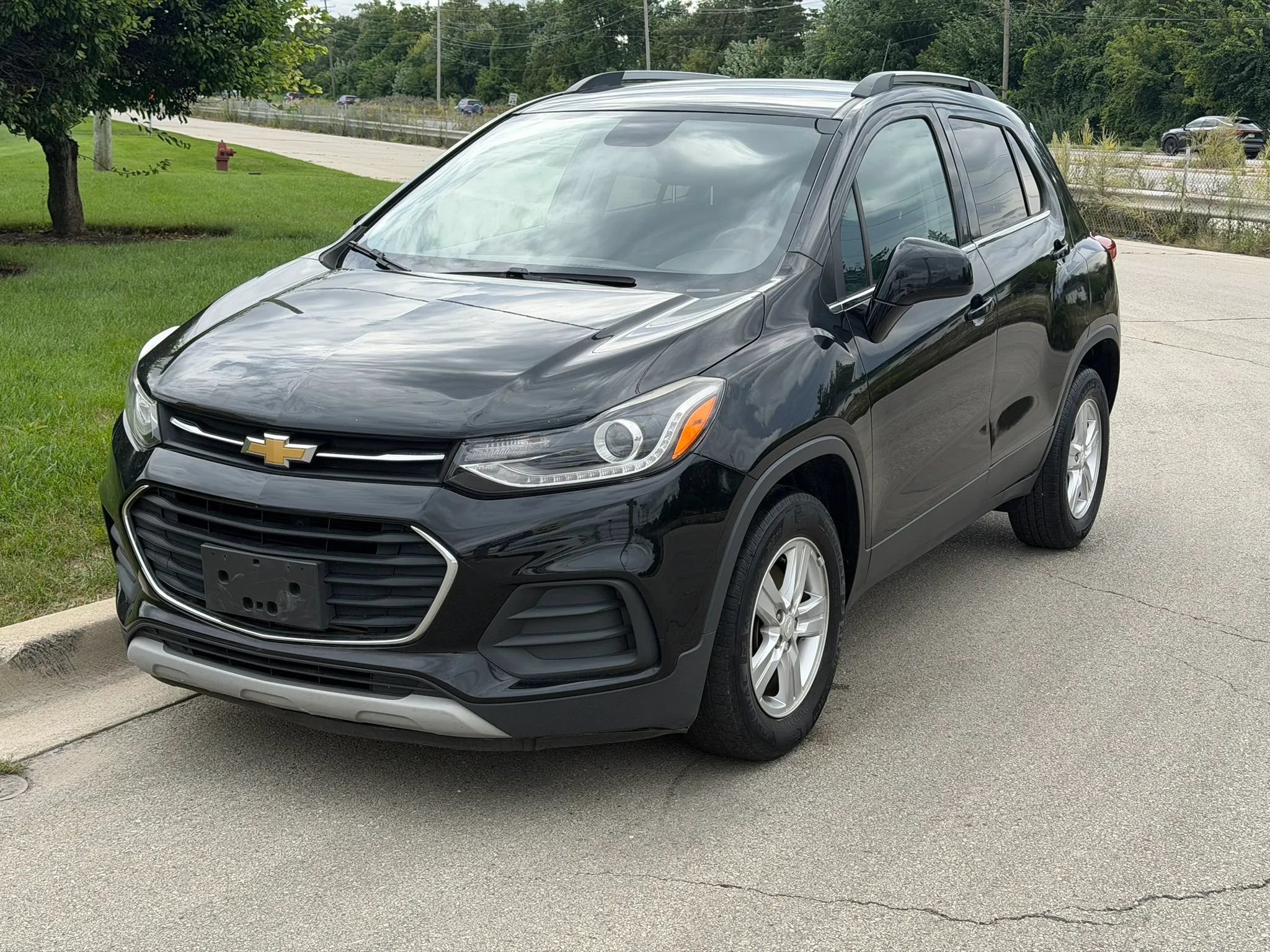 Used 2020 Chevrolet Trax LT FWD image 1